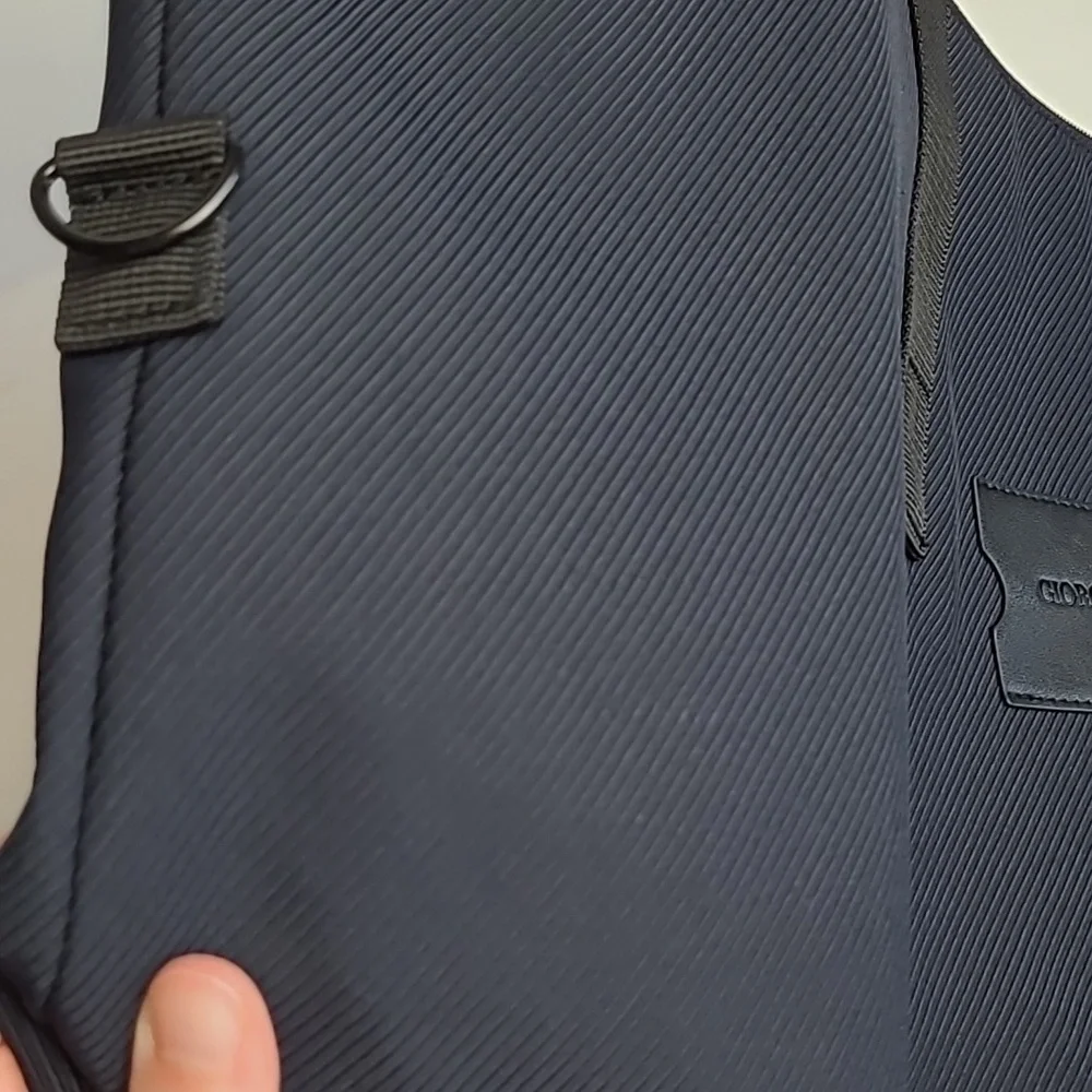 GIORGIO ARMANI FRAGRANCES DEEP NAVY TRAVEL DUFFLE BAG NEW